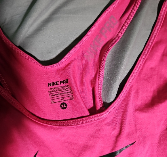 Nike Dri Fit Raspberry Pink Tank Top with Racerback Design Size XL - Picture 4 of 5